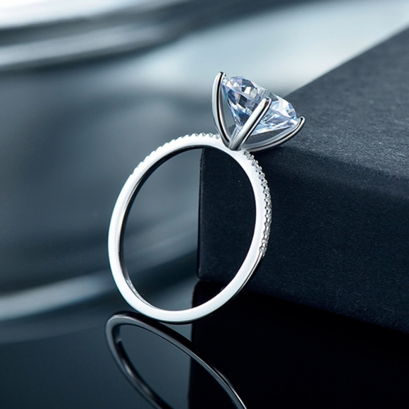 Classic Luxury 3Ct Engagement Ring - Picture 2 of 7